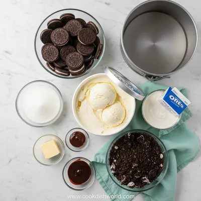 Oreo Ice Cream Cake - cooking process